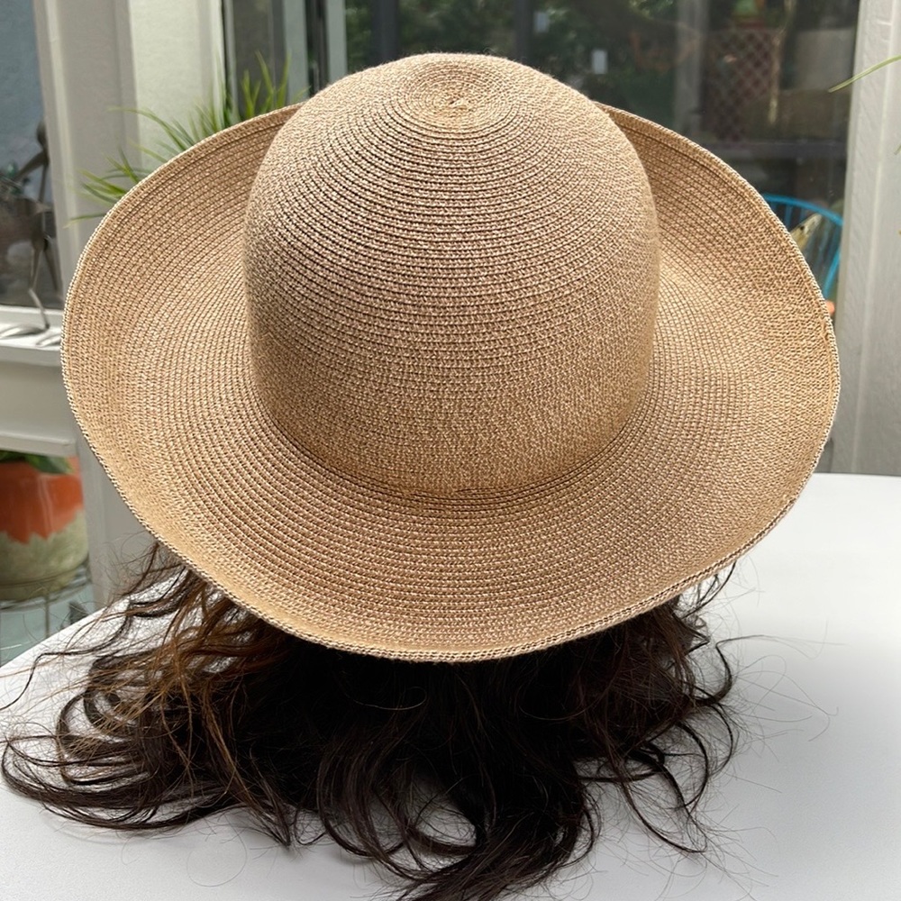 Callanan Paper Hat - Picture 3 of 13